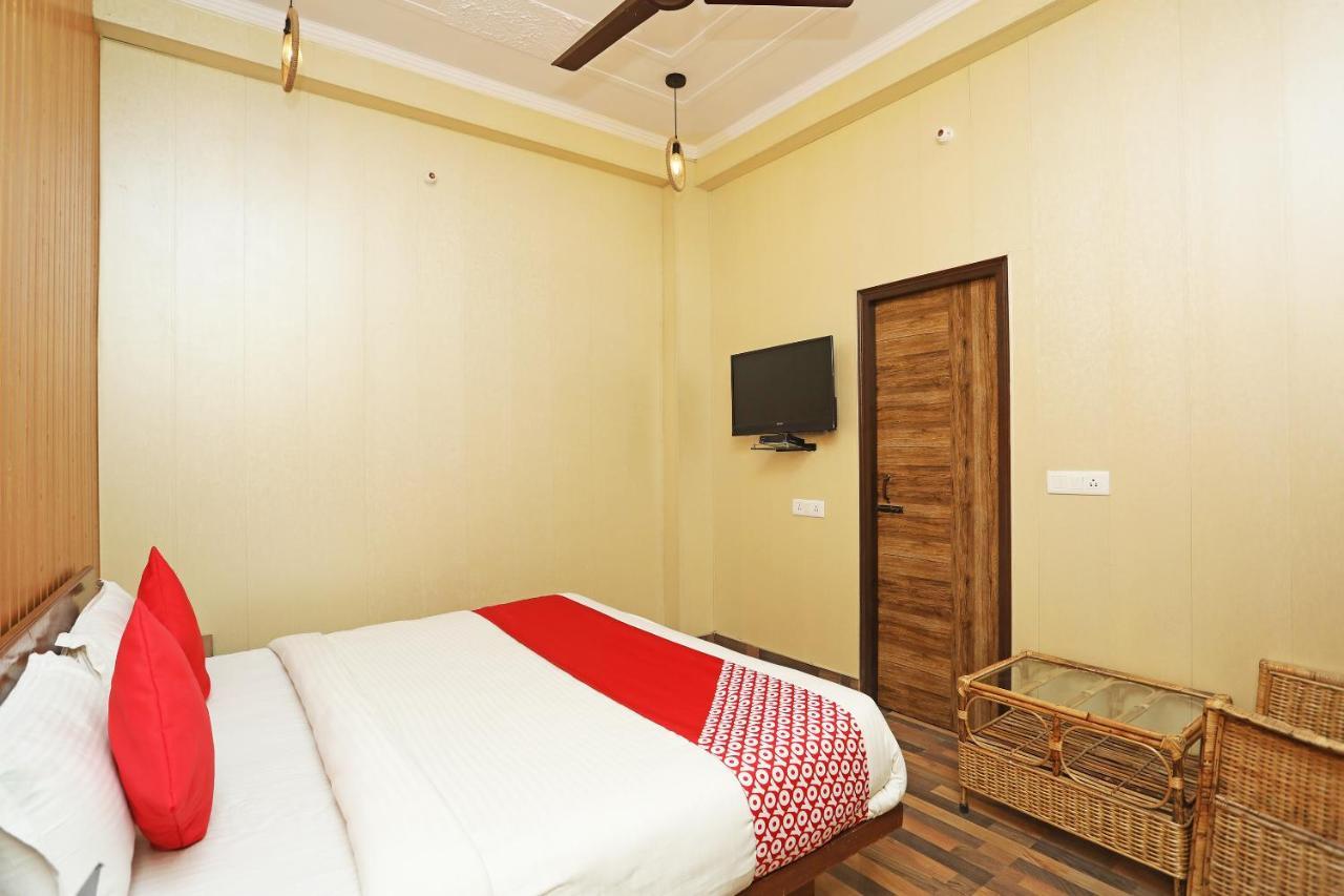 Hotel Saptrishi Rishīkesh 外观 照片